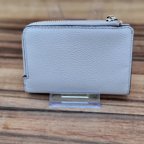 Guess Tan Wallet, Like New - Picture 2 of 4